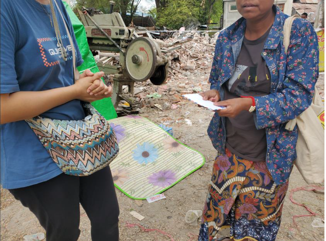 地震被災地の緊急物資配布（第二陣）：ミャンマー