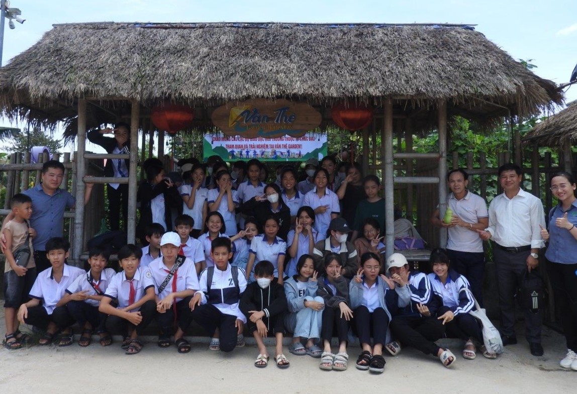 夏休み課外活動で伝統文化を体験：ベトナム