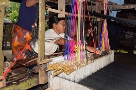 女性の収入向上を目指す新規事業開始：ミャンマー